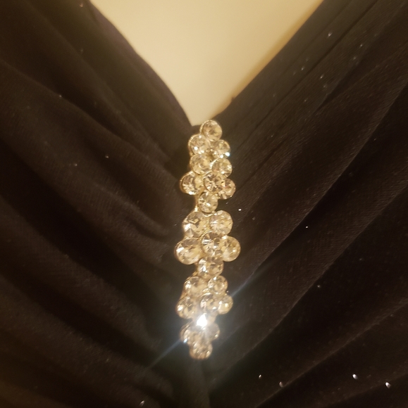 Old Hollywood Black Formal Dress - Picture 4 of 8